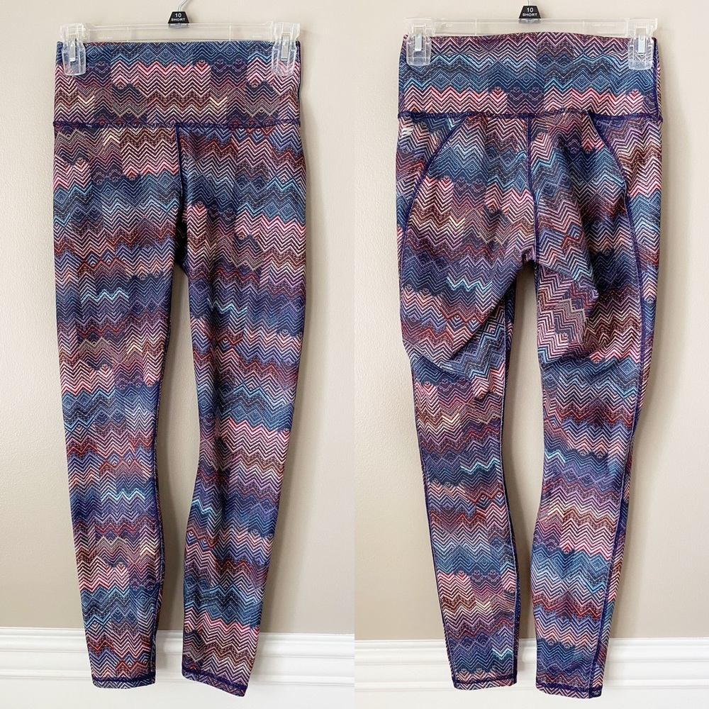 Fabletics Chevron Print Athletic Workout Leggings